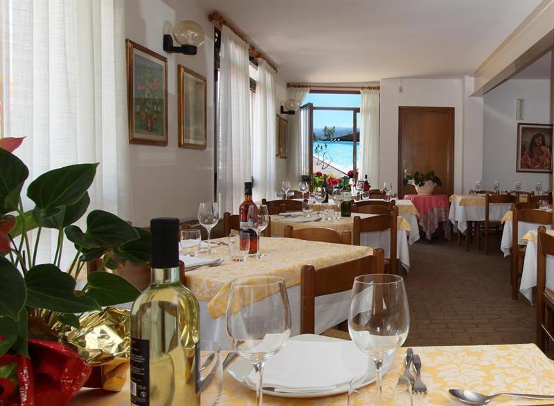 Hotel Garni Al Poggio Тиньяле Экстерьер фото