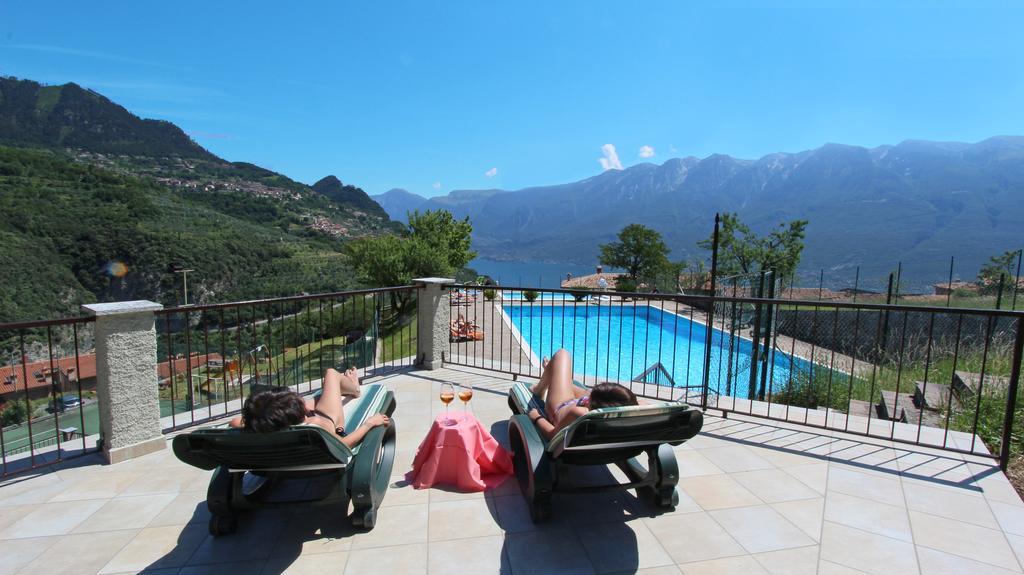 Hotel Garni Al Poggio Тиньяле Экстерьер фото